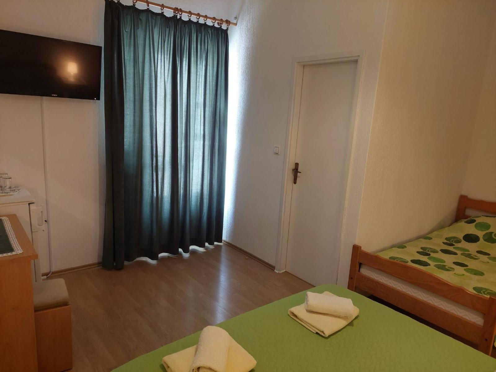 Rooms Hodanic คิร์ก ห้อง รูปภาพ
